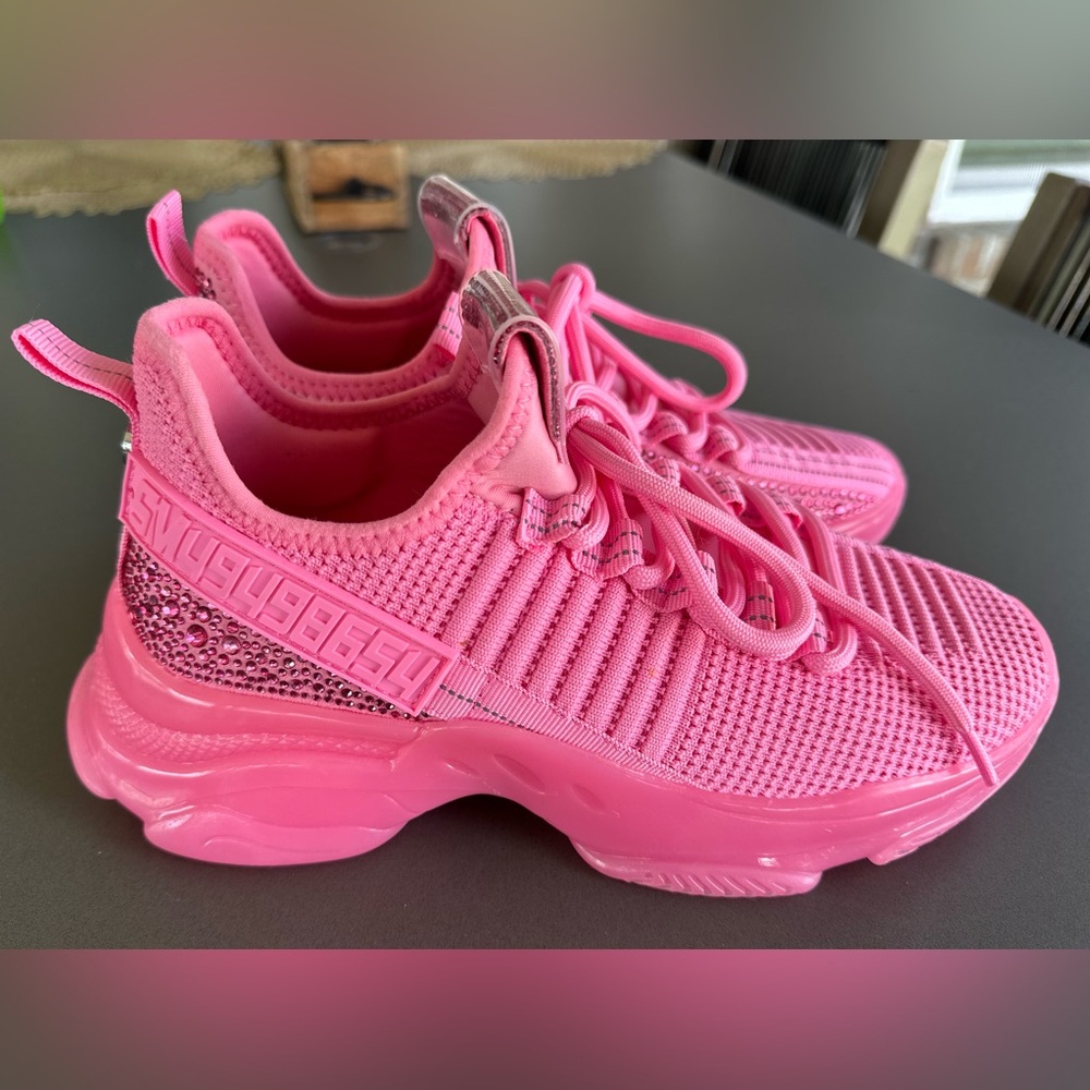 NWOT Steve‎ Madden Maxima Cot Candy Hot Pink Rhinestone Sneakers - Size 7